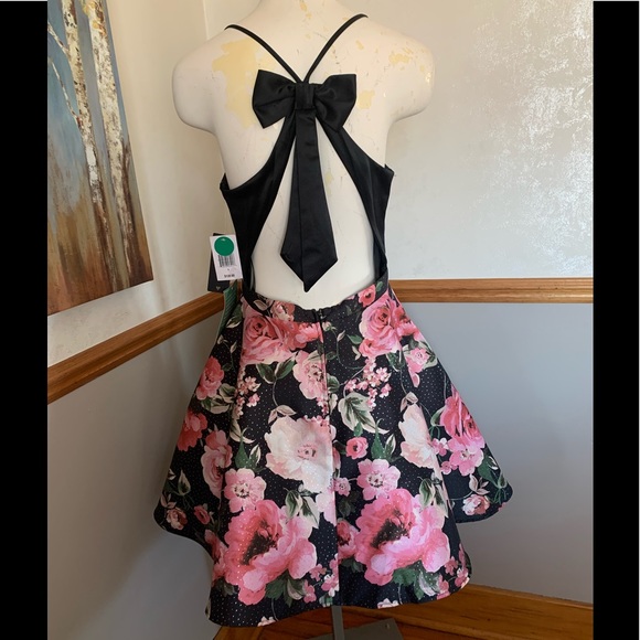 City Triangles Special Occasion Dress - Picture 2 of 12